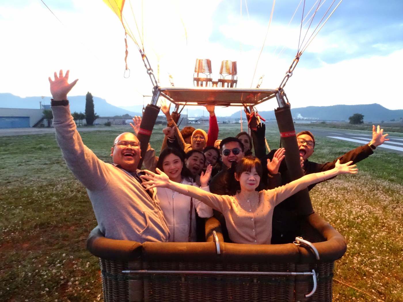 Team Building and Hot Air Balloon Rides