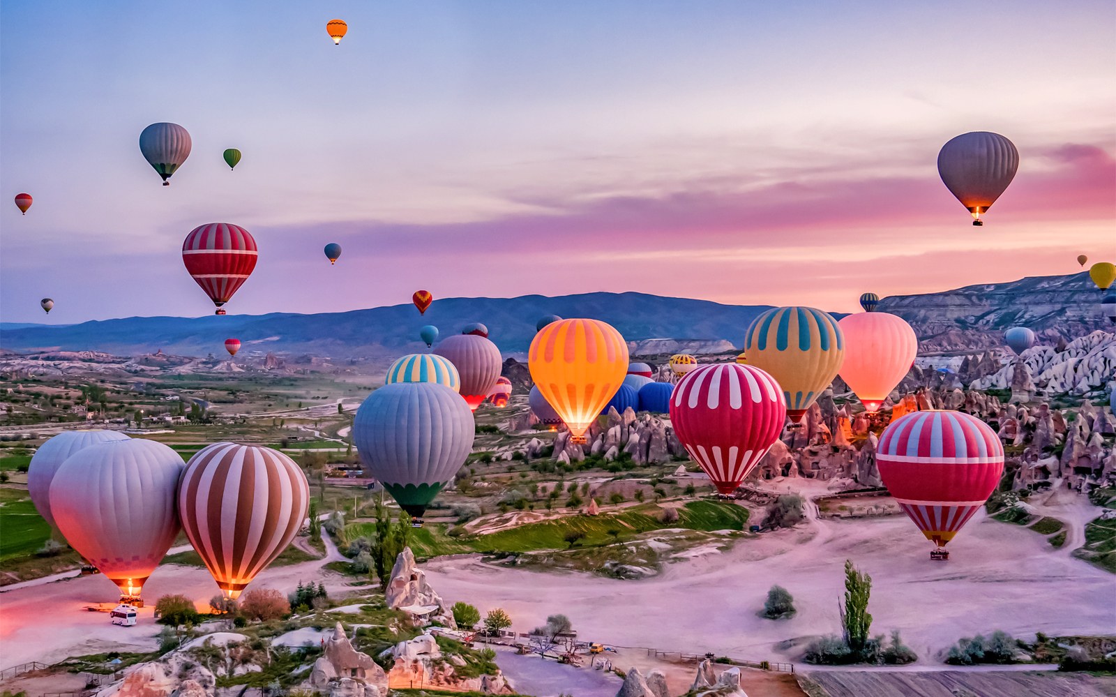 Top 11 Hot Air Balloon Festivals Around the World